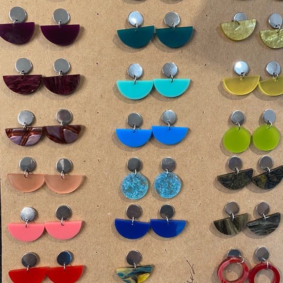 Handmade Acrylic Hoop Earrings - Large multicolor - Picture 6 of 6